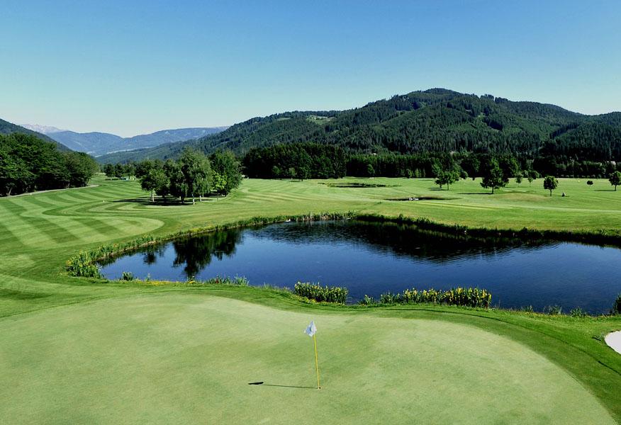 Golfclub View1