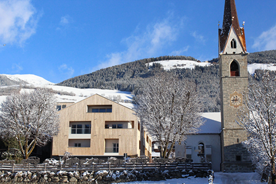 winterliche hotelansicht gourmet  und boutiquehotel tanzer