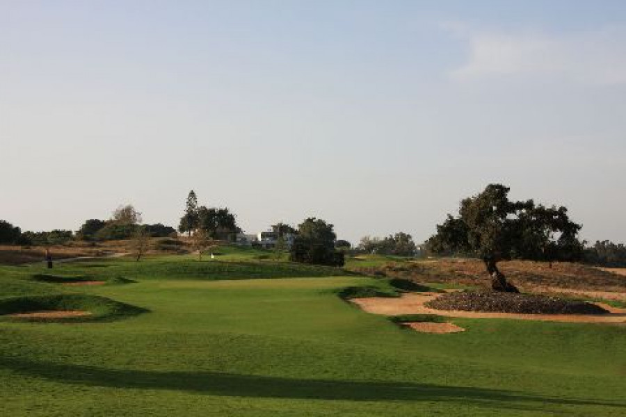 Caesarea 17th tee to green clughouse0077
