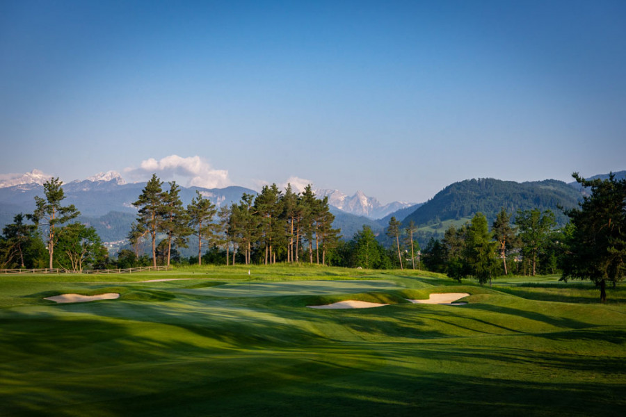 204 2nd Green on the Kings course to west