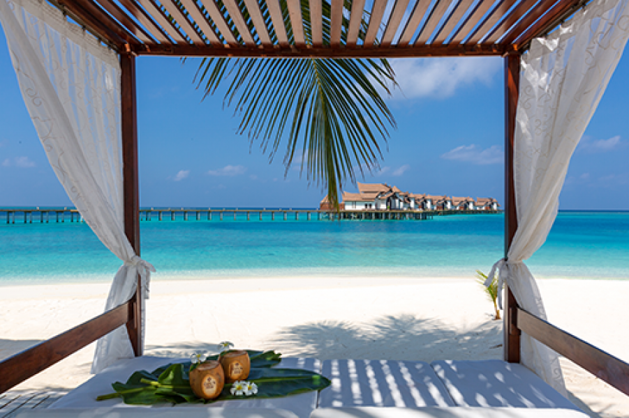 OZEN RESERVE BOLIFUSHI Beach Cabana