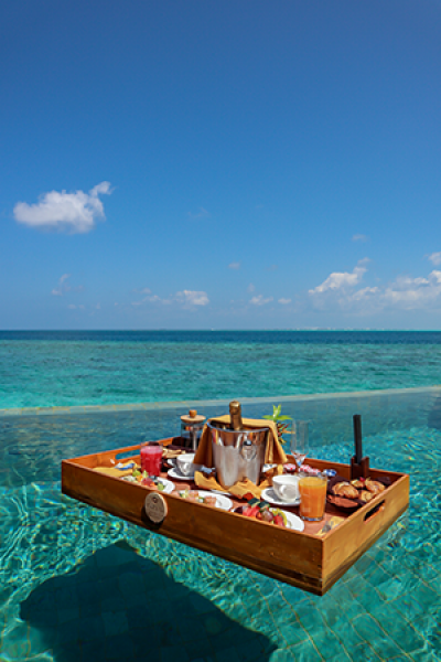 OZEN RESERVE BOLIFUSHI Floating Breakfast 2