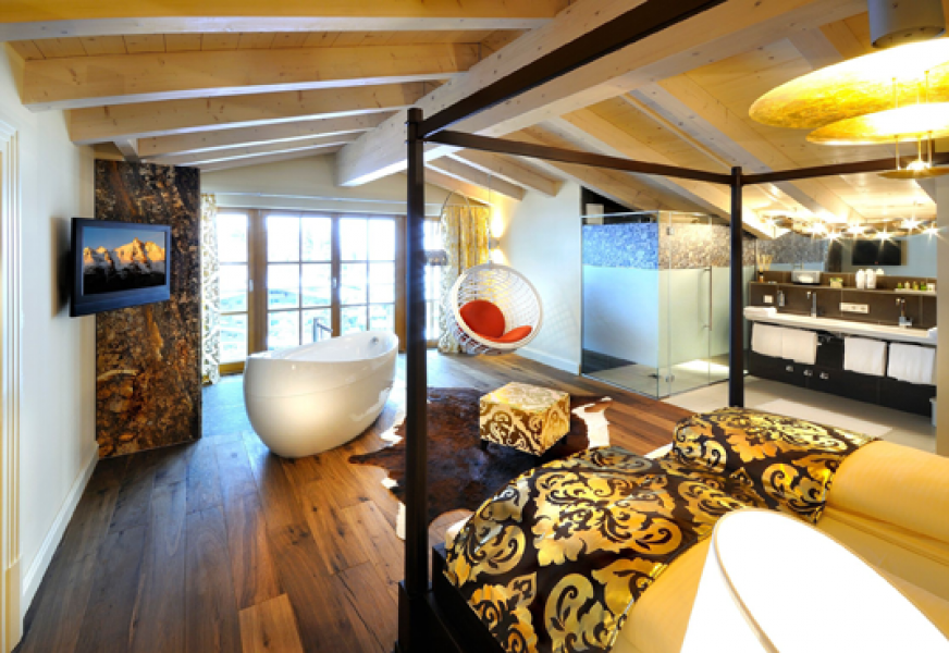 14 Palace Suite 2