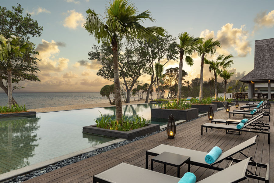 Infinity Pool © Anantara Hotels, Resorts & Spas (2)