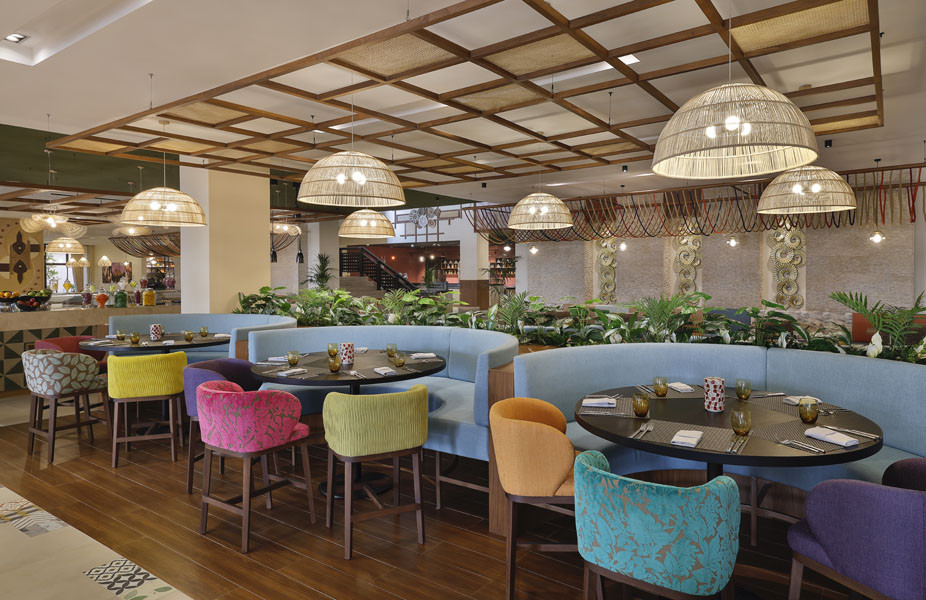 Anantara The Palm Dubai Resort Restaurant Crescendo Interior Renovated © Anantara Hotels, Resorts & Spas 2