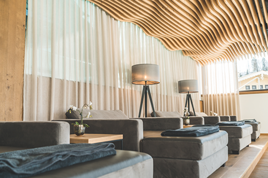 Spa Winter 2021 Carmen Hutter CH108524