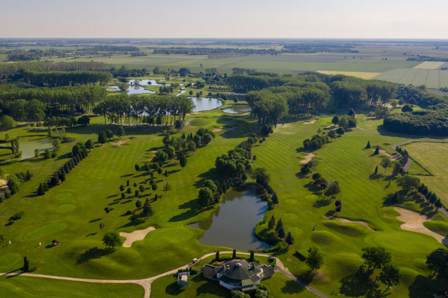 Golf course 12