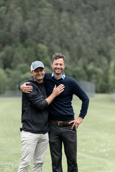 Academy Gründer Christoph Günther mit Markus von Knoerzer, Standortleiter im Gut Brandlhof