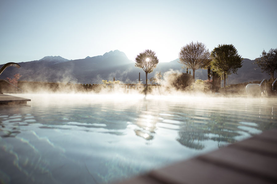 5 Geniesserhotel La Maiena Meran Resort Infinity Pool Foto Armin Terzer