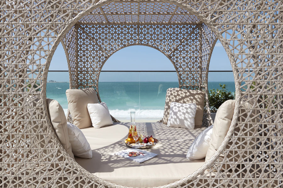 dubai luxury spa daybed 01