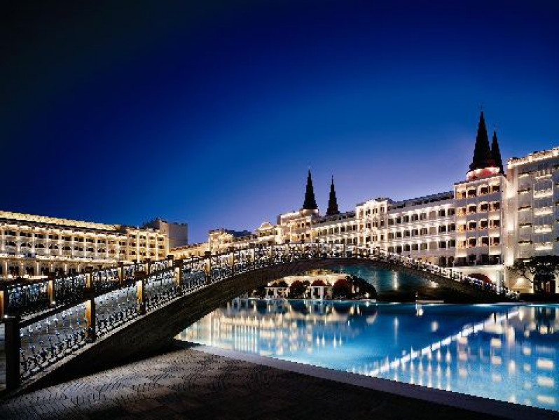 Da Vinci Bridge night