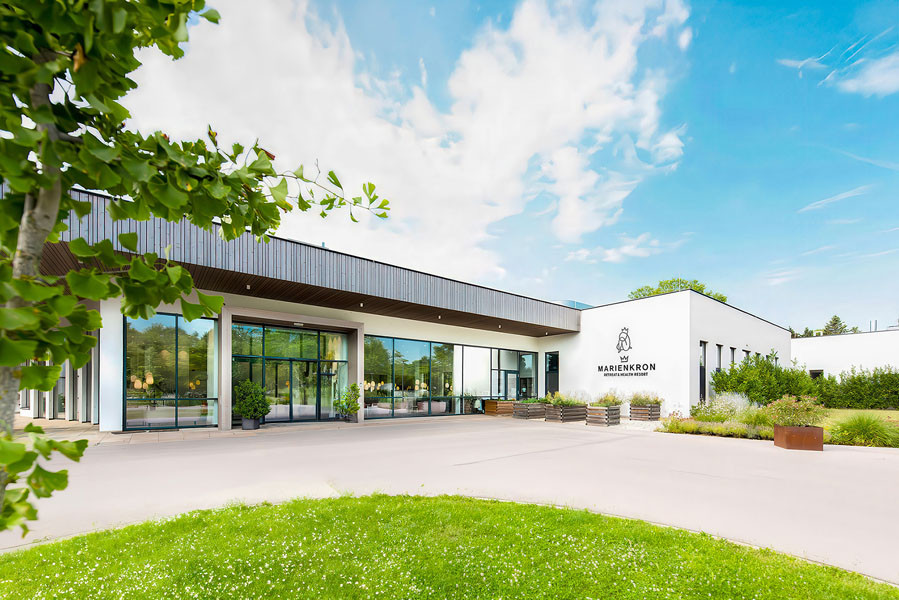 2 Marienkron Eingang by Sabine Hauswirth