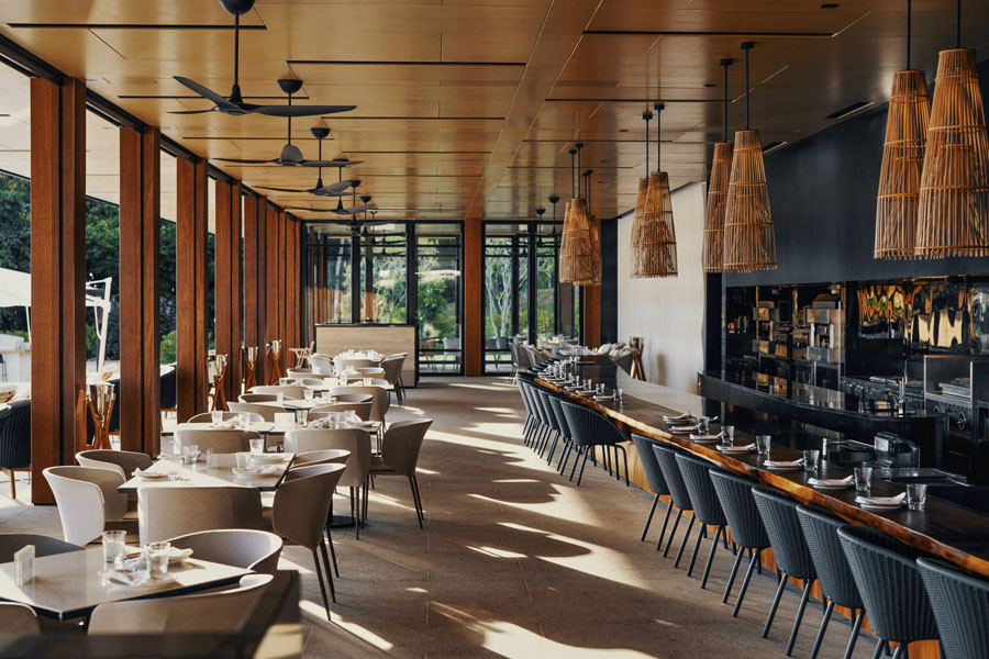 OO Desaru Coast FB Ember Beach Club Restaurant Interior Wide 02 08012 MASTER scaled