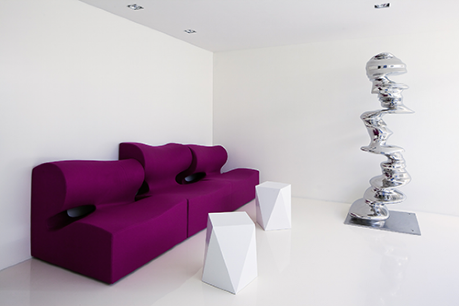 27. Interior SPA entrance