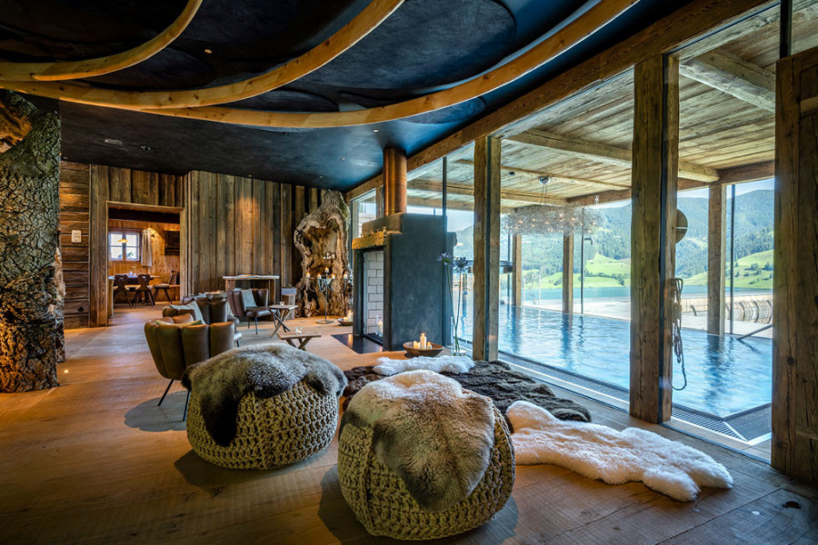 priesteregg leogang wellness infinity pool panorama blick berge hotel chalet guenter standl 53 Kopie