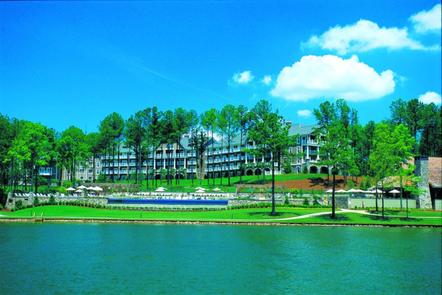 Ritz Carlton Lodge Lake View2