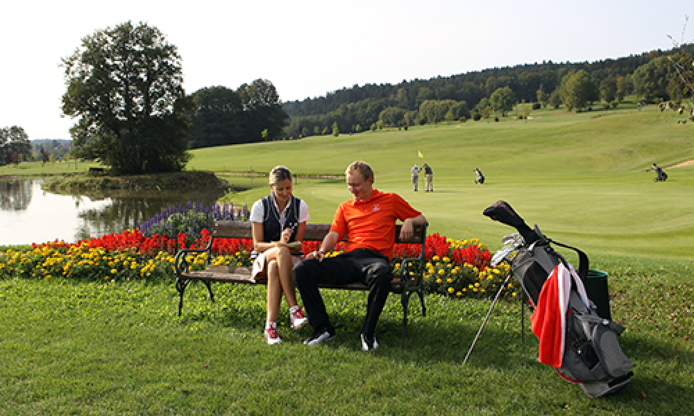 Bad Waltersdorf Hintergrund Green 14